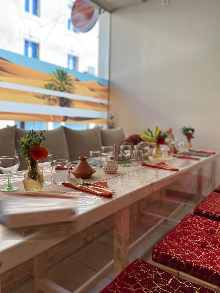 Salle du restaurant Aux Saveurs du Maroc à Fumel